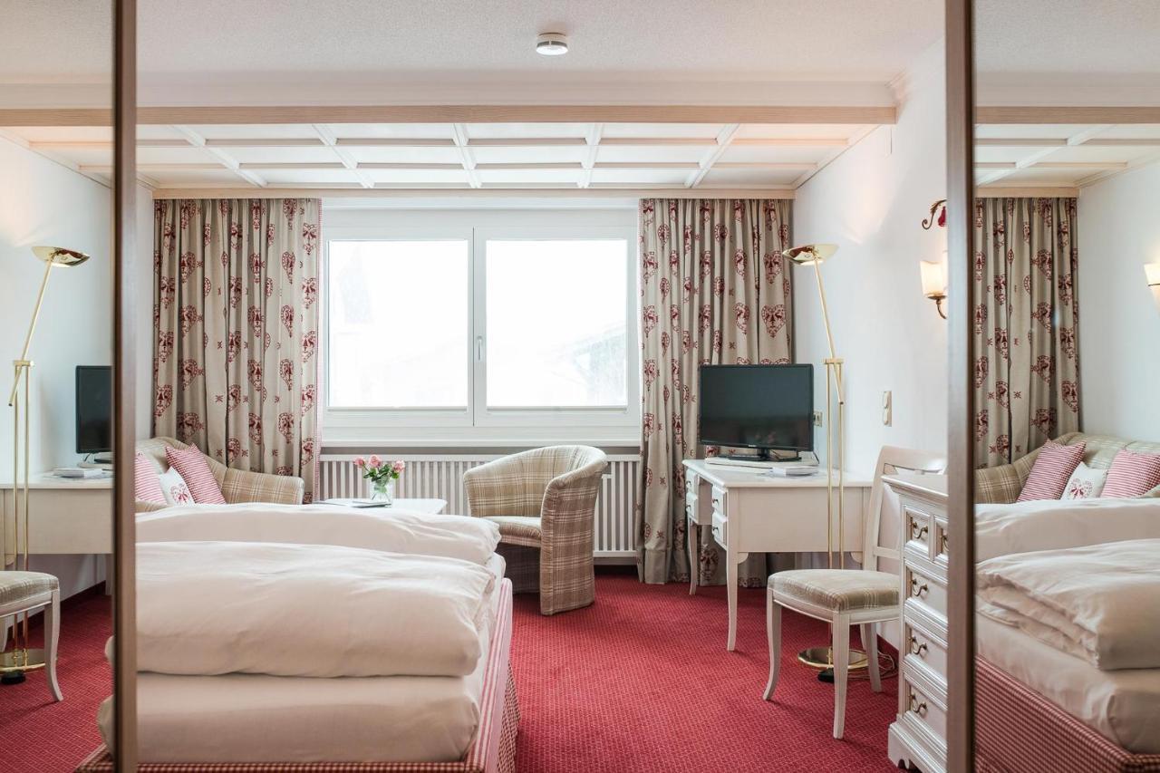 Bed & Breakfast Hotel Guggis Zuers Экстерьер фото