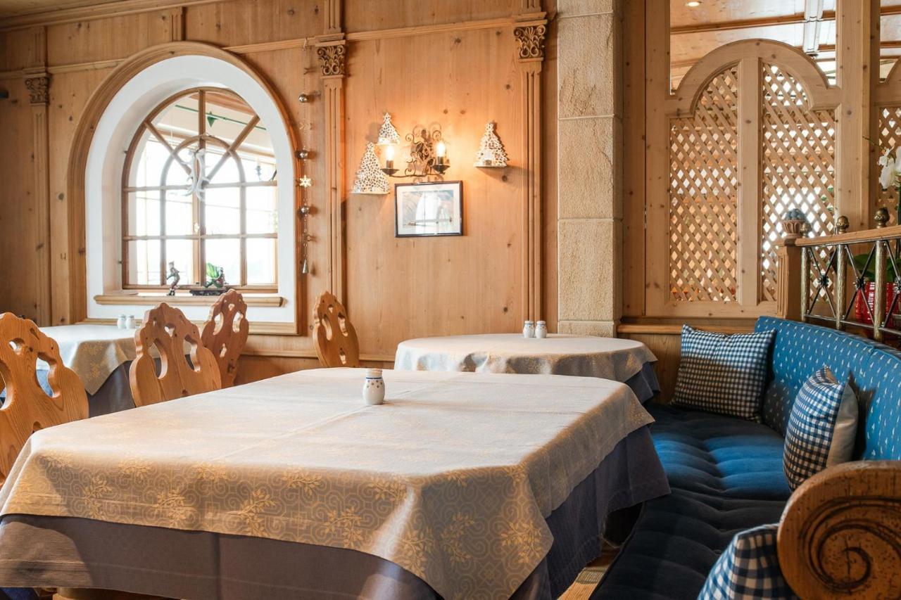 Bed & Breakfast Hotel Guggis Zuers Экстерьер фото